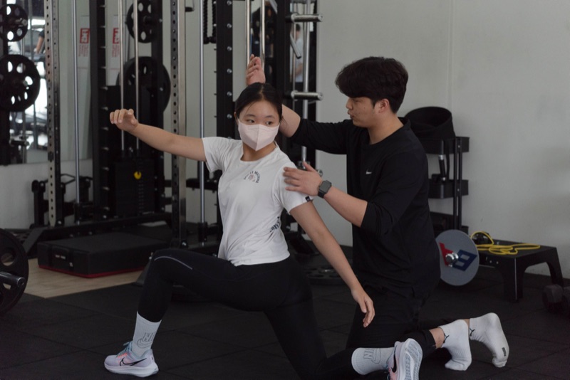 근력 강화 운동